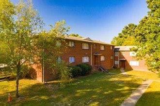 Crestwood Hills in Birmingham, AL - Building Photo - Building Photo