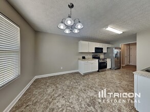 140 Avery Dr in Covington, GA - Building Photo - Building Photo