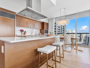 485 Brickell Ave in Miami, FL - Building Photo - Building Photo