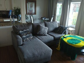 1301 Marshall Drive Southeast, Unit Ziggy in Salem, OR - Building Photo - Building Photo