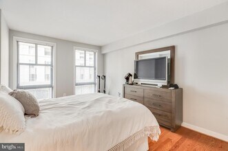 616 E St NW, Unit 321 in Washington, DC - Building Photo - Building Photo