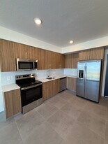 2128 Taylor St, Unit A3 in Hollywood, FL - Building Photo