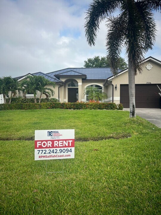 2526 SW Deckard St in Port St. Lucie, FL - Building Photo