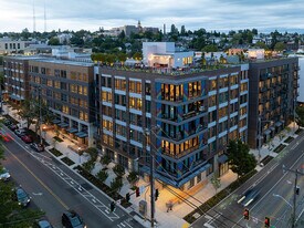 Tapestry in Seattle, WA - Building Photo