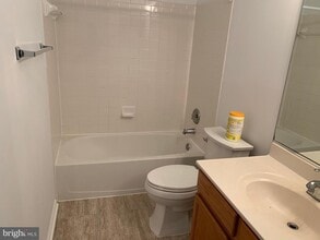 2952 Modano Ct in Fairfax, VA - Building Photo - Building Photo