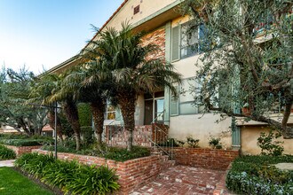 1021 5th St in Santa Monica, CA - Foto de edificio - Building Photo