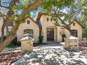 106 Geddington in Shavano Park, TX - Building Photo - Building Photo