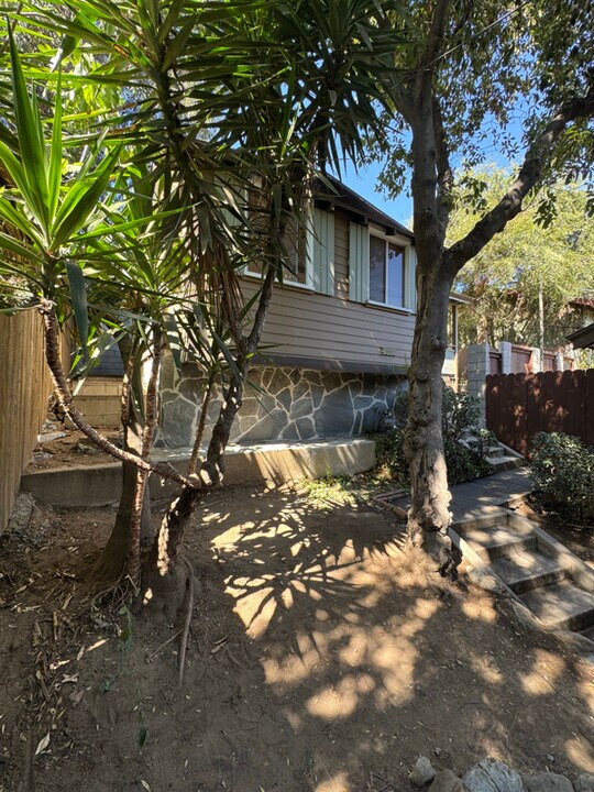 1917 Vestal Ave in Los Angeles, CA - Building Photo