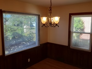 1563 Berendo Ave in Akron, OH - Building Photo - Building Photo
