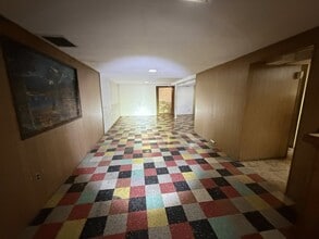 9000 Clarion Dr in Jennings, MO - Building Photo - Building Photo