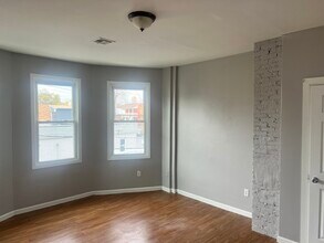 162 Hickory St, Unit 3rd floor apartment in Orange, NJ - Building Photo - Building Photo