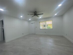 25450 SW 107th Ave in Homestead, FL - Building Photo - Building Photo