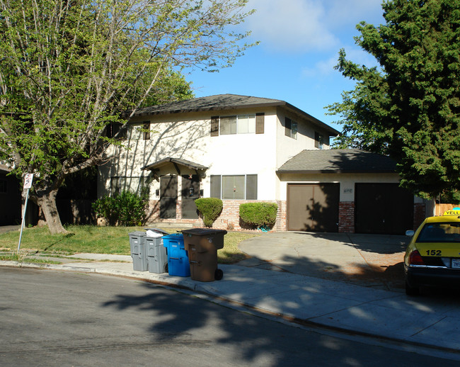 10357 Greenwood Ct in Cupertino, CA - Building Photo - Building Photo