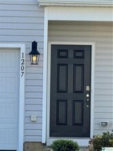 1207 Susan Cir in Breinigsville, PA - Building Photo - Building Photo