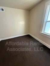 2015 W Greenfield Ave in Milwaukee, WI - Building Photo - Building Photo