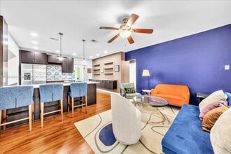 7341 SW 64th Ct in South Miami, FL - Building Photo - Building Photo