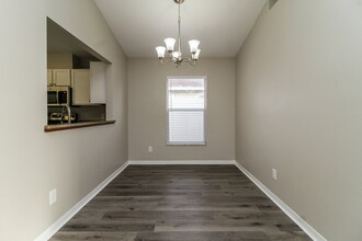 1525 Sunset View Cir in Apopka, FL - Building Photo - Building Photo