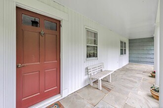 6 Rivergate Woods in Wilton, CT - Building Photo - Building Photo