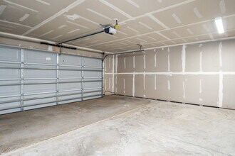 3801 Lands End Ct in Raleigh, NC - Building Photo - Building Photo