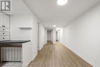 118 Braemar Ave in Toronto, ON - Building Photo - Building Photo