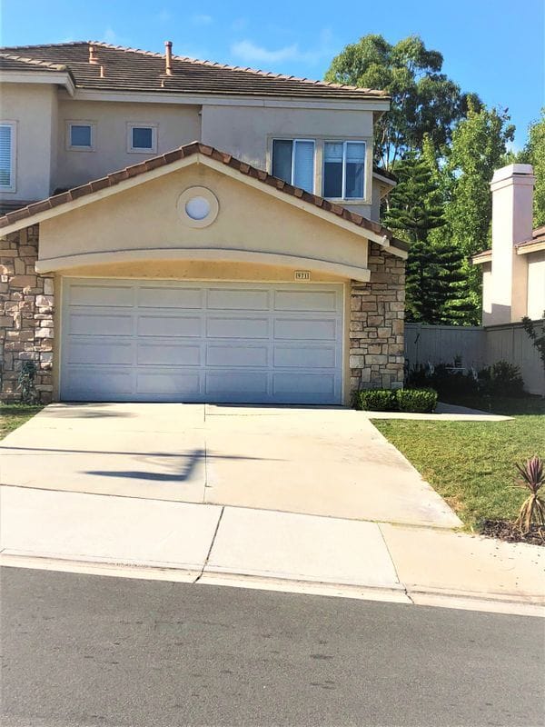 property at 971 S Flintridge Way