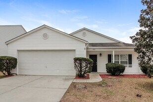 8145 Rosberg Ln in Charlotte, NC - Building Photo