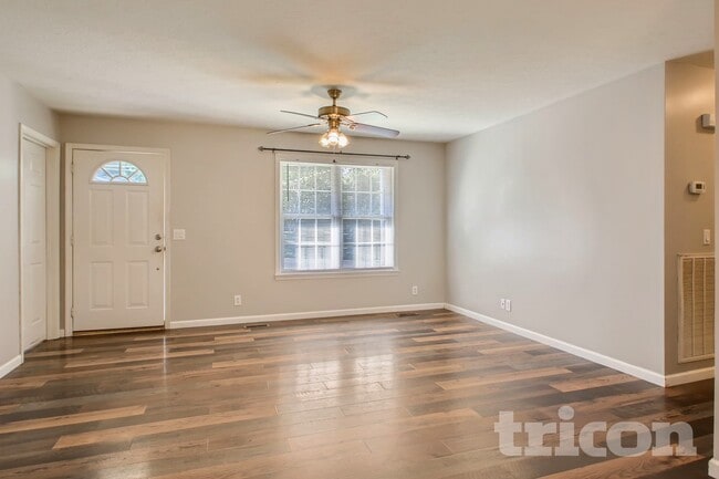 1150 E 17th Ave in Springfield, TN - Building Photo - Building Photo