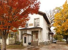 517 Catherine St Apartments