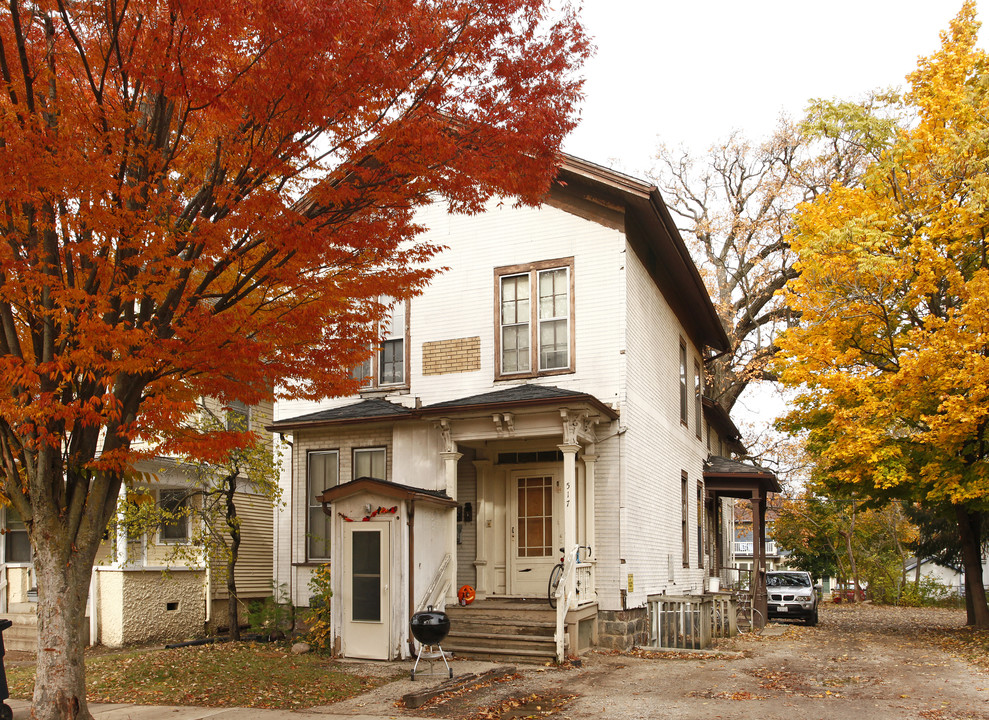 517 Catherine St in Ann Arbor, MI - Foto de edificio