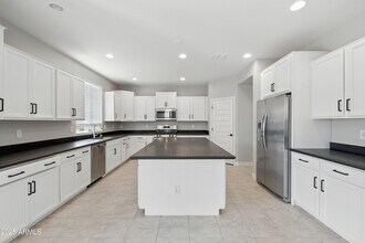13710 N 174th Ln in Surprise, AZ - Building Photo - Building Photo
