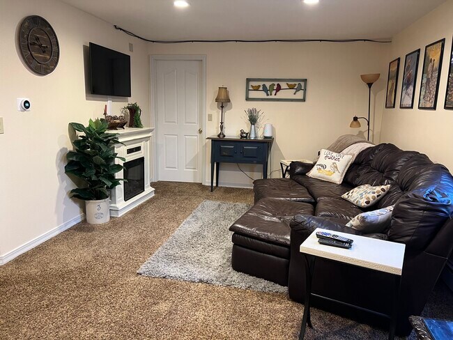 575 N Canyon Creek Rd in Idaho Falls, ID - Building Photo - Building Photo