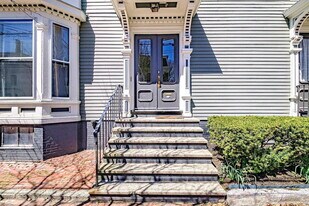 31 Cushman St in Portland, ME - Building Photo