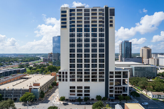 The 5 Fifty Five in Austin, TX - Foto de edificio - Building Photo