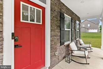 206 Lake Side Vw Ct in Fredericksburg, VA - Building Photo - Building Photo