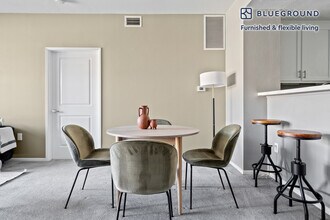 367 Santana Row in San Jose, CA - Building Photo - Building Photo