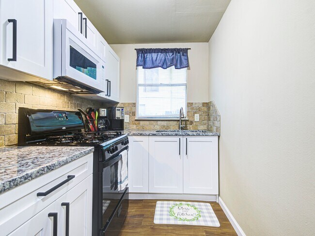 property at 3917 Winnie St