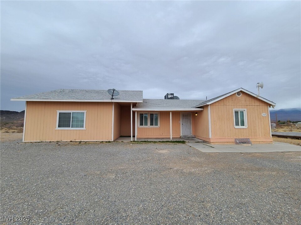 3660 Gally Rd in Pahrump, NV - Building Photo