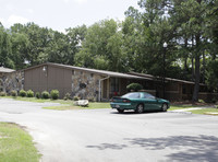 Gentian Oaks in Columbus, GA - Foto de edificio - Building Photo