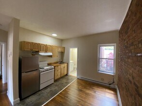 890 Huntington Ave in Boston, MA - Building Photo - Building Photo