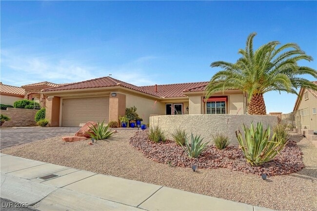 11036 Clear Meadows Dr in Las Vegas, NV - Building Photo - Building Photo