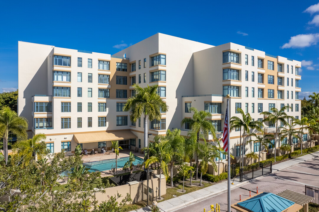 Irving Cypen Tower in Miami, FL - Building Photo