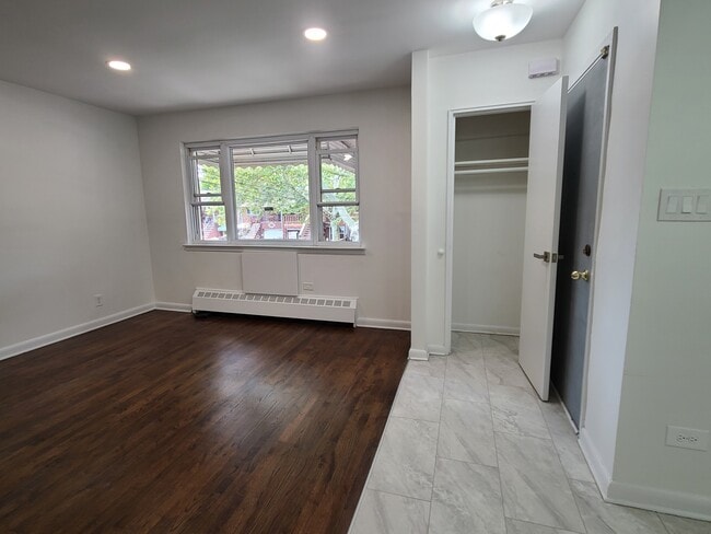 917 E 58th St in Brooklyn, NY - Building Photo - Building Photo