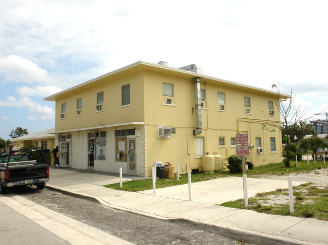 Boynton Beach Apartments in Boynton Beach, FL - Building Photo - Building Photo