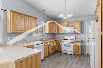 2212 Wheeler Ave in Colorado Springs, CO - Building Photo - Building Photo