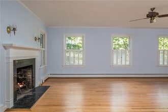 2 Locust Ln in Bronxville, NY - Building Photo - Building Photo