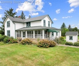 9476 W Michigan Ave, Unit 09-104 in Saline, MI - Building Photo - Building Photo