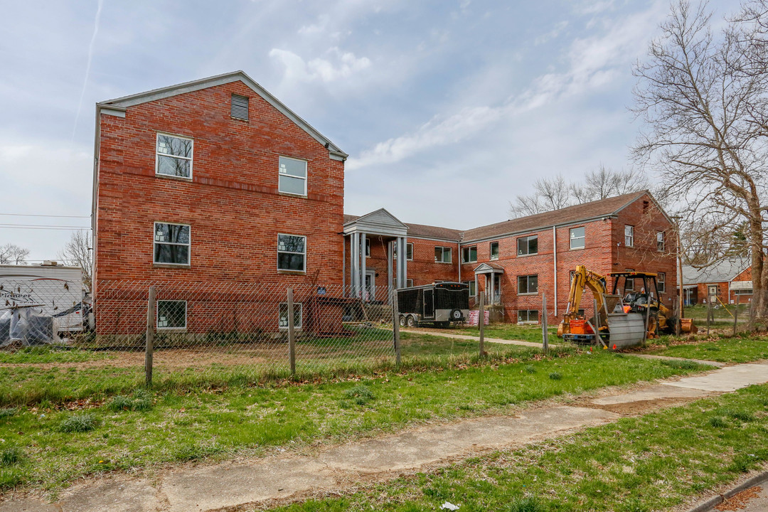 Ryburn Court Apartments in Dayton, OH - Building Photo