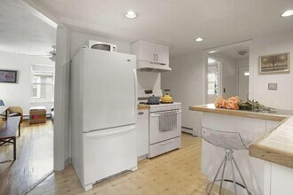 28 Foch St, Unit #2 in Cambridge, MA - Building Photo - Building Photo