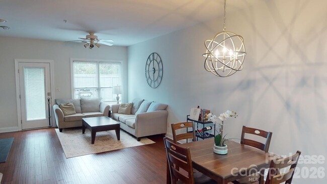 1007 Park West Dr in Charlotte, NC - Building Photo - Building Photo