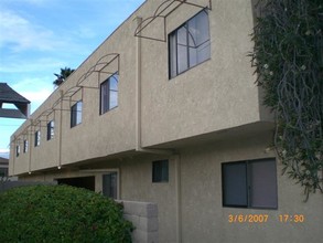 4029 E 7th St in Long Beach, CA - Building Photo - Building Photo